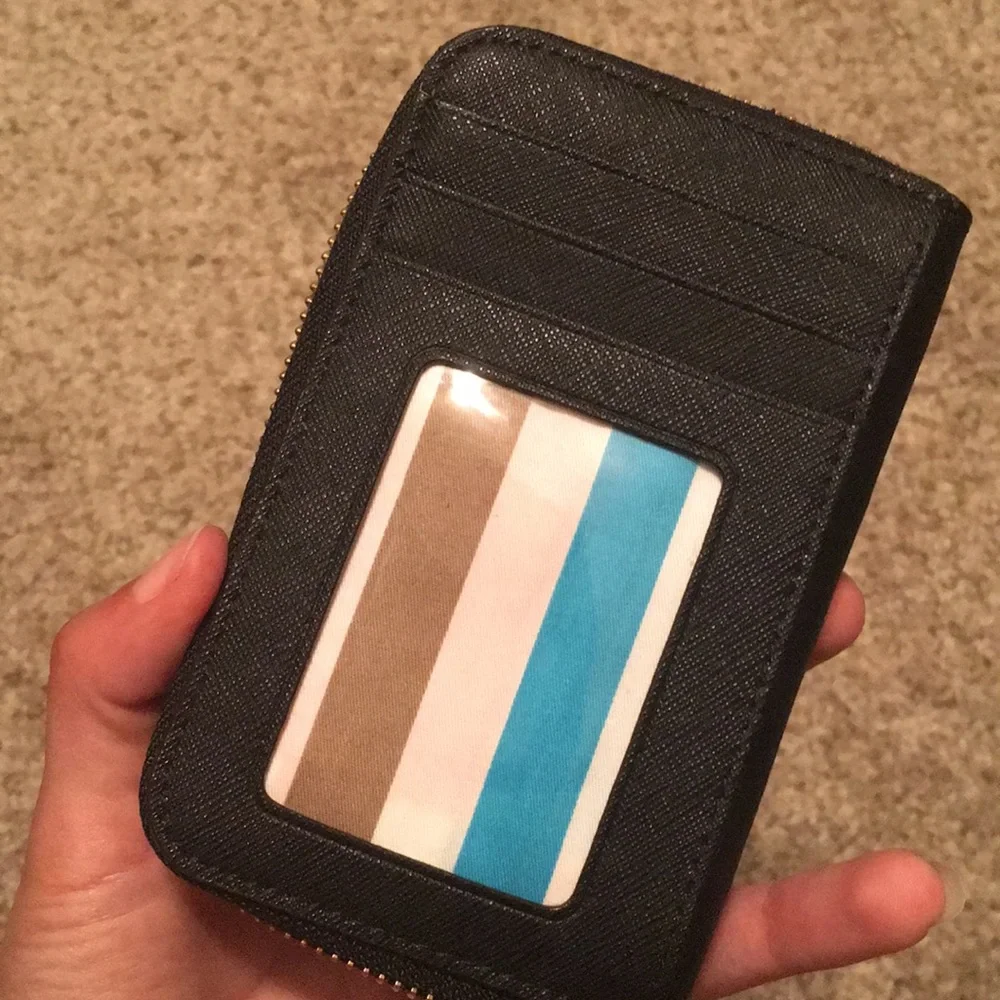 💖 Kate Spade Kirstie‎ Newbury Lane wristlet
